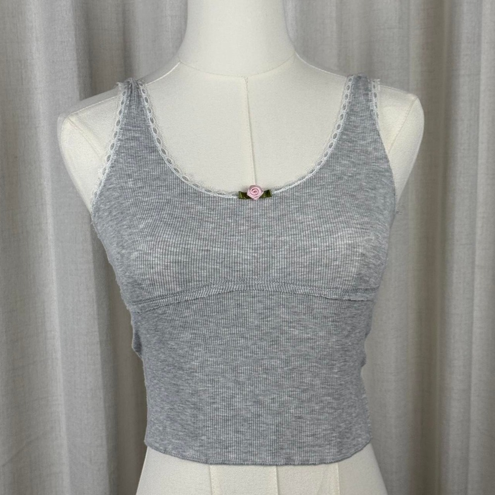 Beverly and Beck Grey Ribbed Tank Top Lace Trim Pink Rose Y2K Indie Women Small